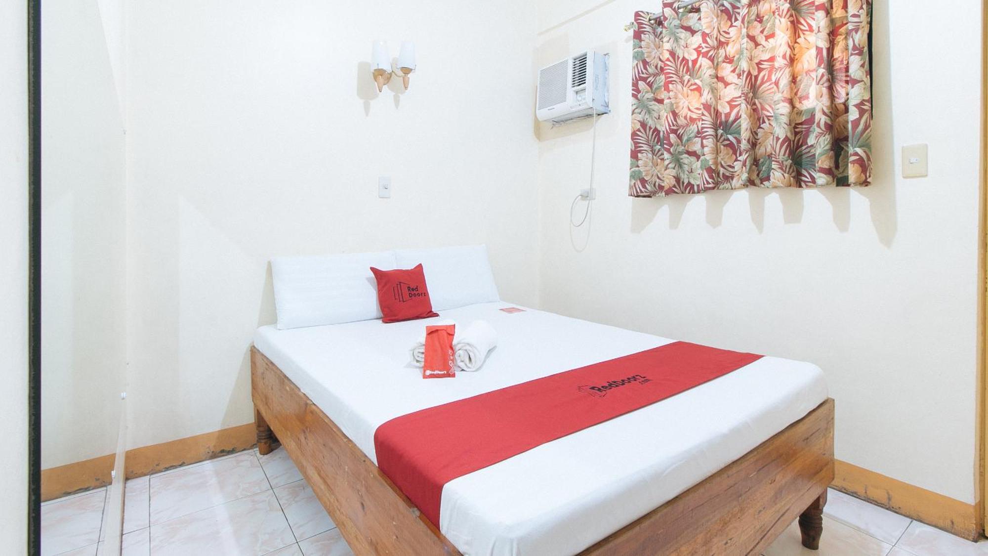 Reddoorz @ Golden Victory Hotel Mabalacat Pampanga Exterior photo